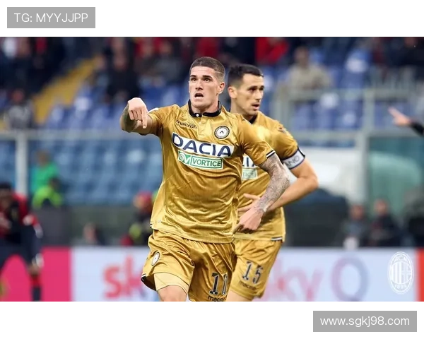 拜仁官方确认基亚拉赛季报销