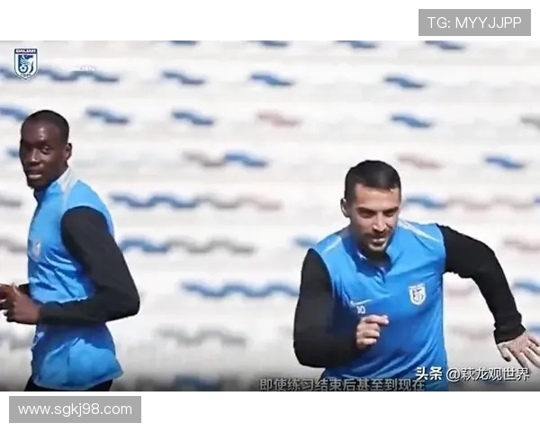 斯坦丘：大连足球底蕴与宁静氛围