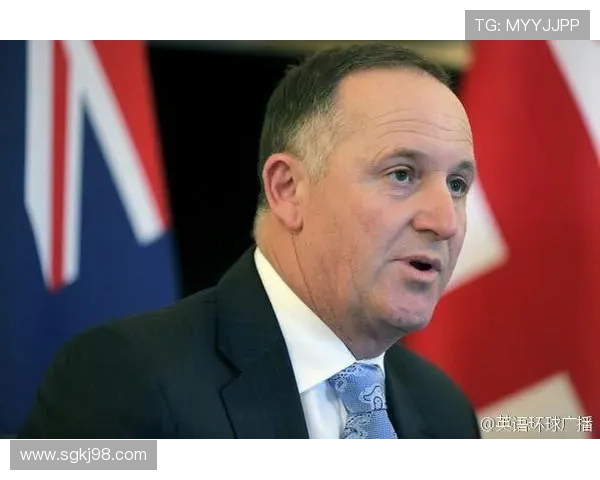 意大利足球震荡三巨头一天内相继辞职 意大利足球震荡三巨头一天内相继辞职